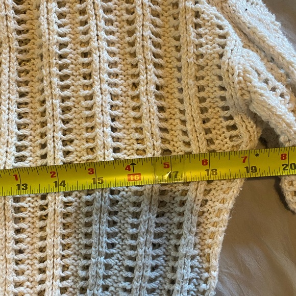 H & M Loose Knitted Sweater Cream - Picture 8 of 11